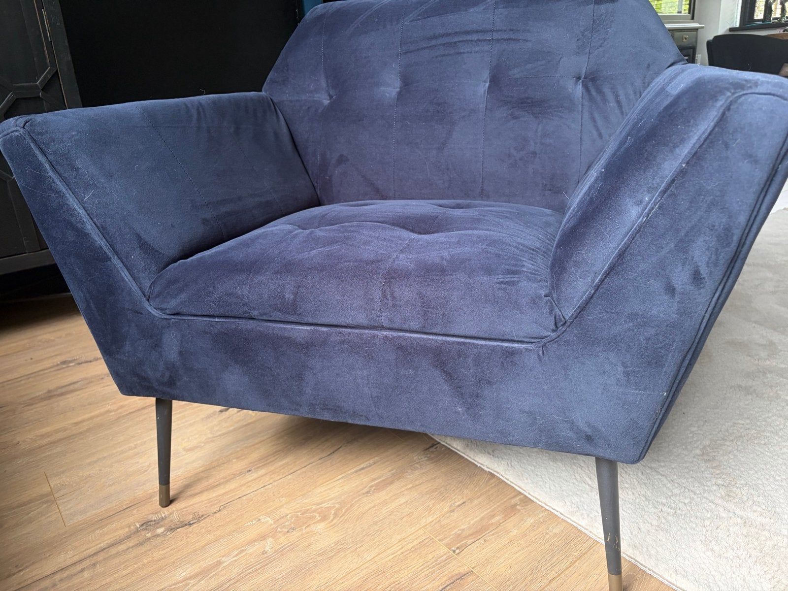 Dutchbone donkerblauwe velvet fauteuil, Ophalen, Zo goed als nieuw, Stof, 75 tot 100 cm