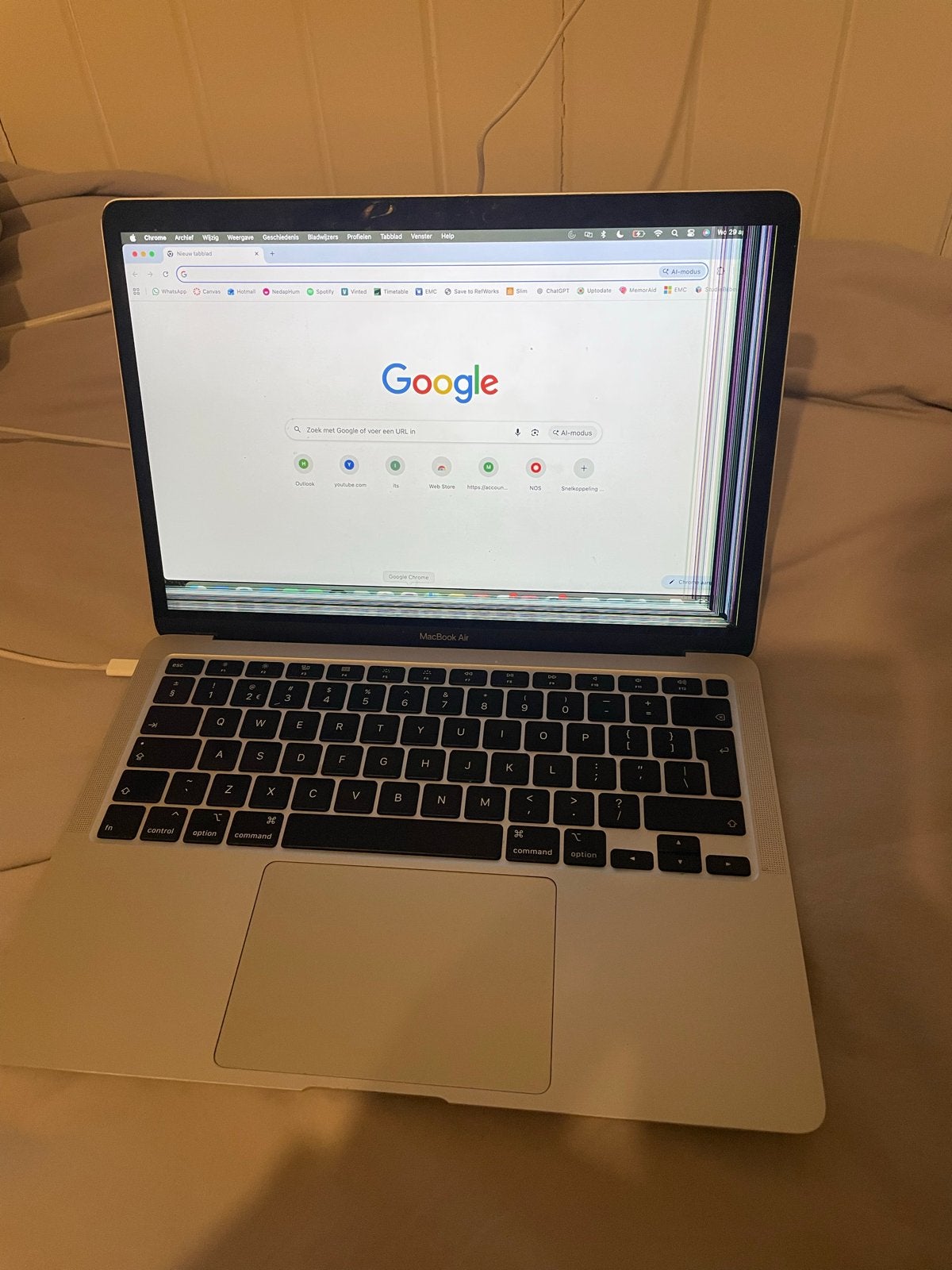 MacBook Air A2179 met defect scherm, Computers en Software, Apple Macbooks, 256 GB, Qwerty, 13 inch, Minder dan 2 Ghz
