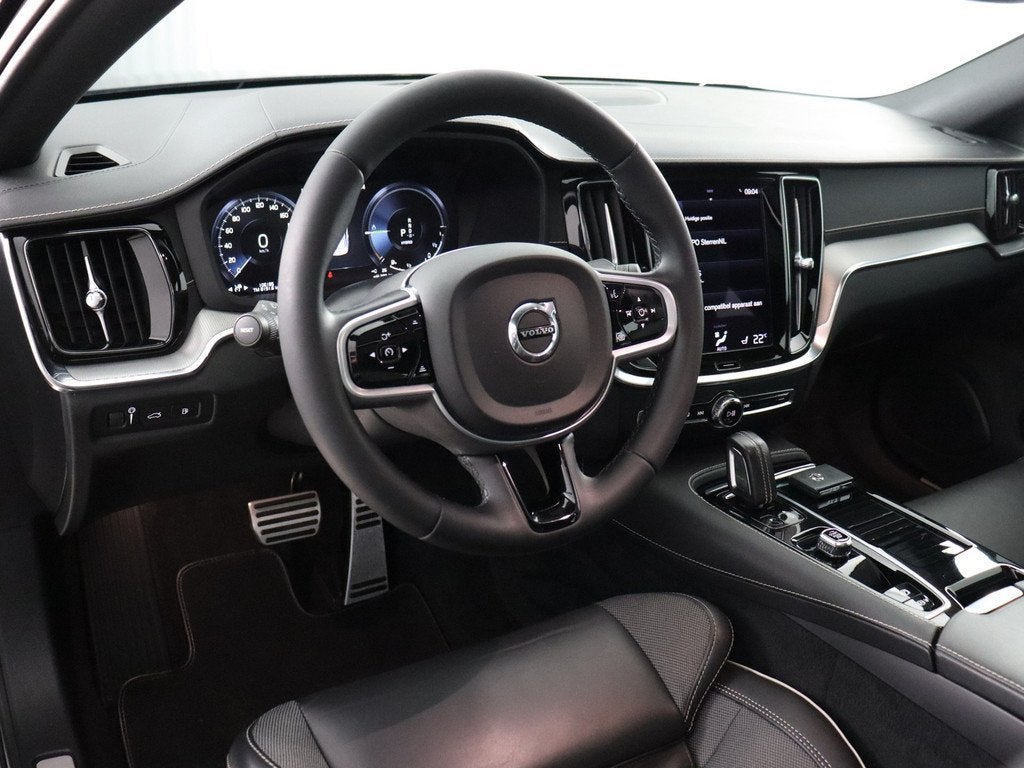 Volvo S60 2.0 Recharge T8 AWD R-Design SOH 98% (Trekhaak / P, Automaat, Gebruikt, Euro 6, 4 cilinders
