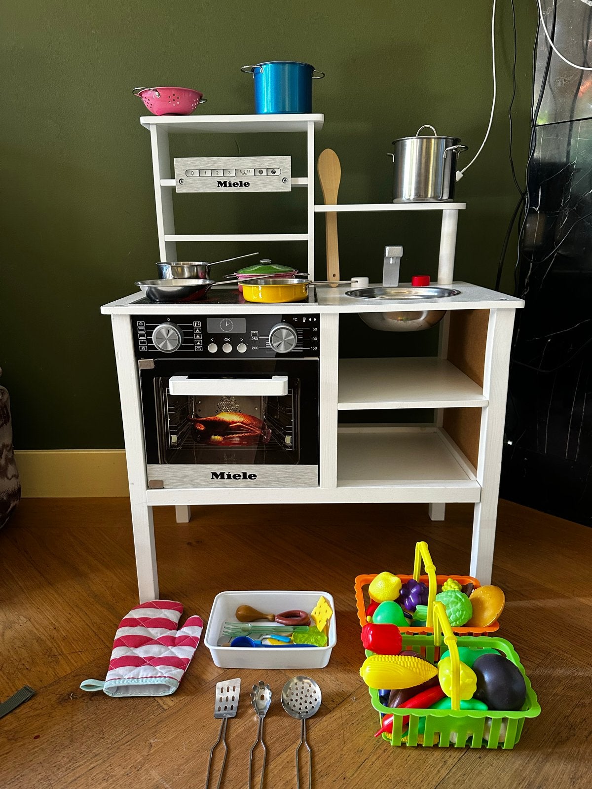 Miele speelkeuken met accessoires, Ophalen, Zo goed als nieuw, Jongen of Meisje
