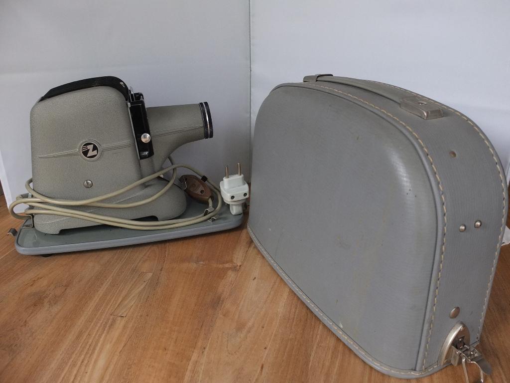 ✅ Vintage projector, Fafix Zettar , Braunschweig , COMPLEET, Audio, Tv en Foto, Diaprojectors, Ophalen, Gebruikt