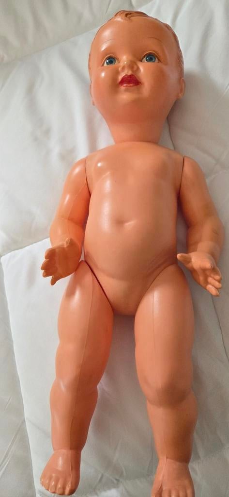 Schattige vintage babypop., Verzamelen, Poppen, Ophalen of Verzenden, Zo goed als nieuw