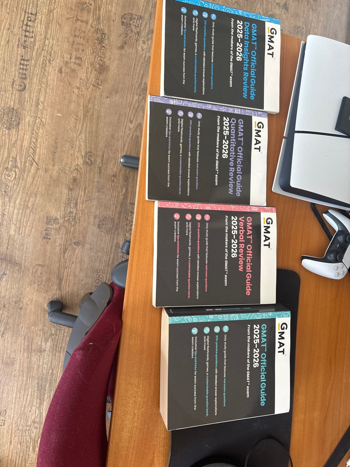GMAT Official Guide 2025-2026 Set (4 boeken), Boeken, Ophalen of Verzenden, Gamma, Zo goed als nieuw, WO