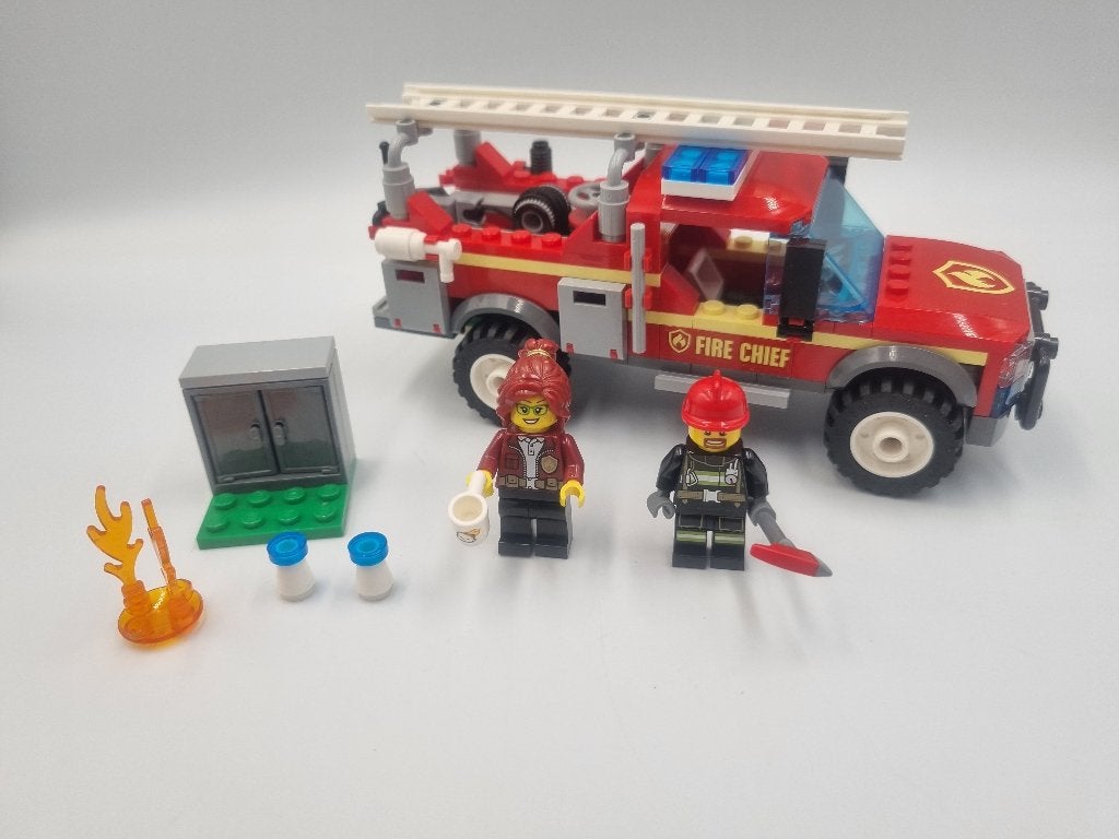 Lego City 60231 Fire Chief Response Truck, Kinderen en Baby's, Speelgoed | Duplo en Lego, City, Lego, Ophalen of Verzenden, Zo goed als nieuw