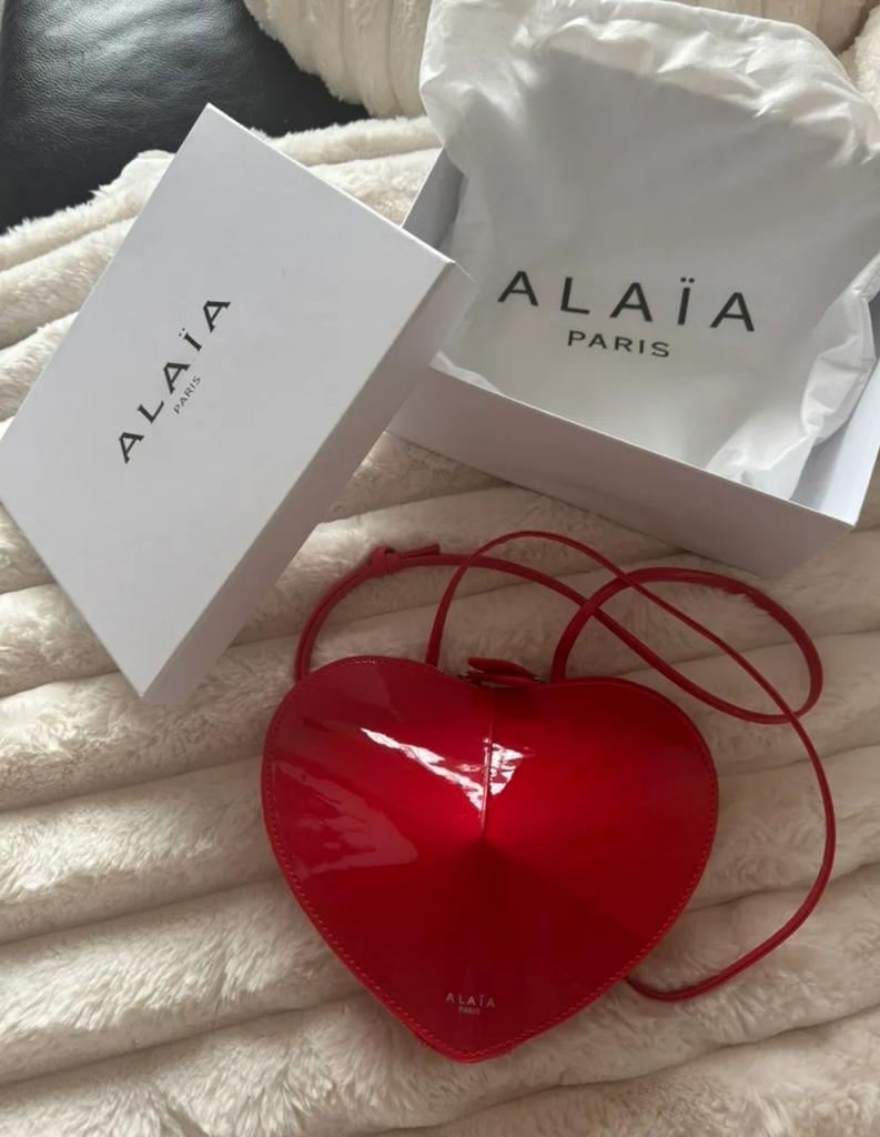Alaïa Hartvormige Tas, Ophalen, Zo goed als nieuw, Rood, Schoudertasje