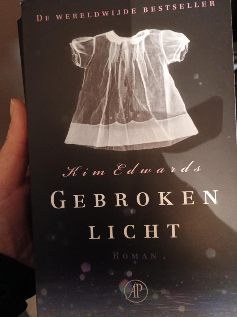 Kim Edwards - Gebroken licht, Ophalen of Verzenden, Zo goed als nieuw, Kim Edwards