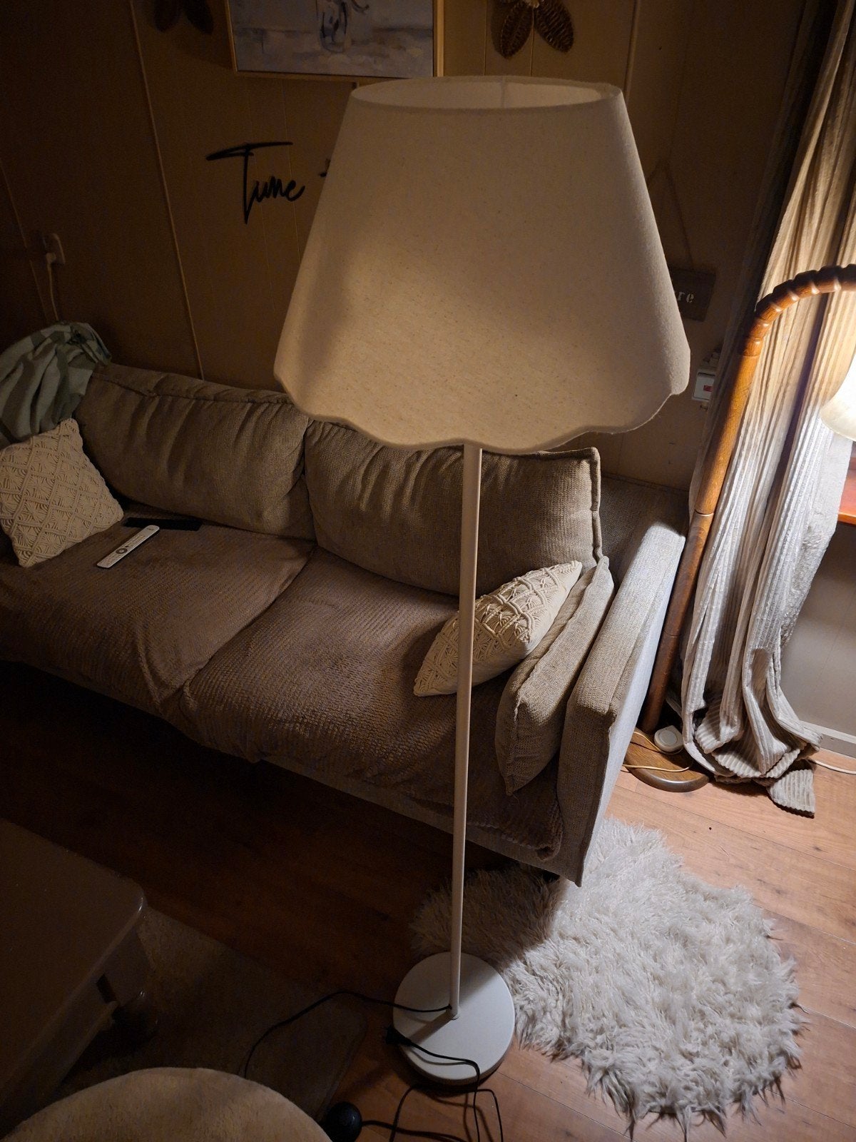 Nieuwe lamp 167 cm hoog wit/beige, Ophalen, Nieuw, 150 tot 200 cm