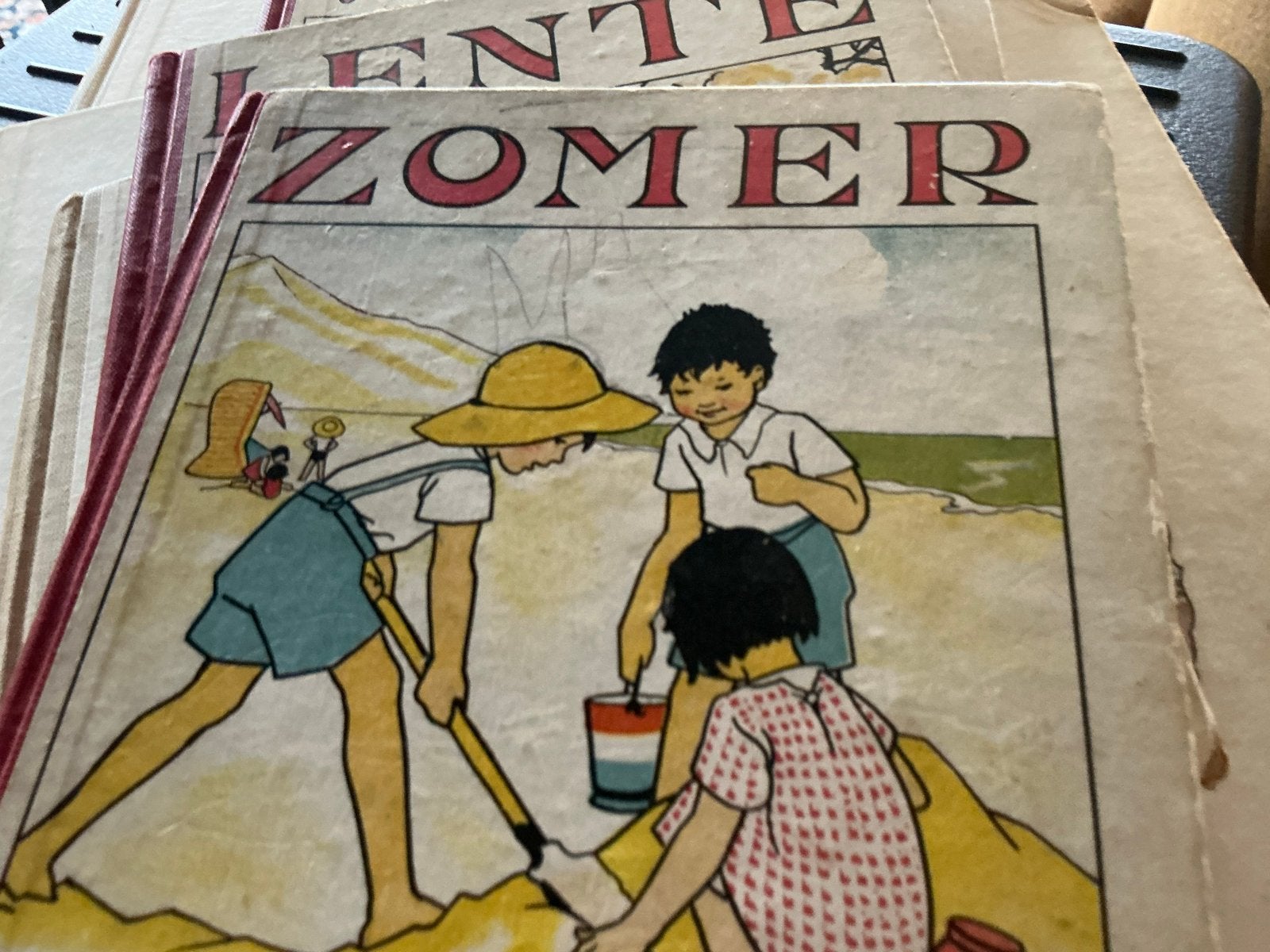 Rie Cramer Boekjes - Seizoenen en Maanden Collectie, Ophalen of Verzenden, Zo goed als nieuw, Fictie algemeen