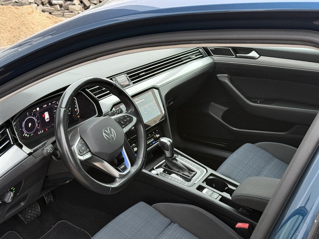 Volkswagen Passat Variant 1.4 TSI PHEV GTE Business | Trekha, Stof, Gebruikt, 4 cilinders, Blauw