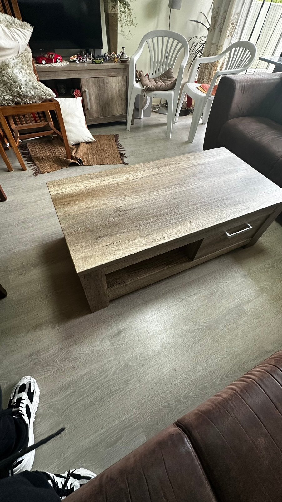 Salontafel, Ophalen