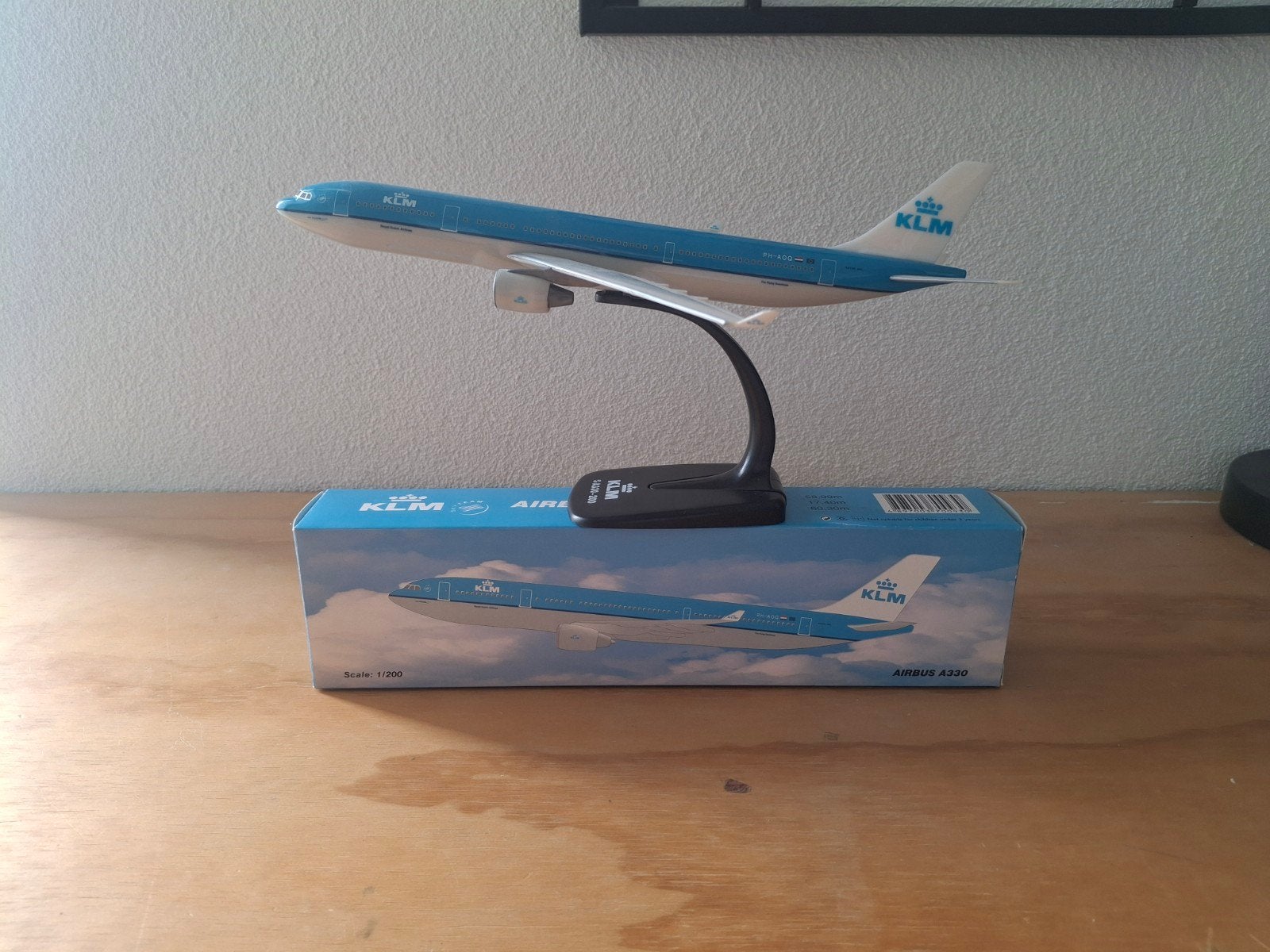 KLM Airbus A330-200 schaalmodel 1:200, Overige merken, 1:200 of kleiner, Ophalen of Verzenden, Zo goed als nieuw