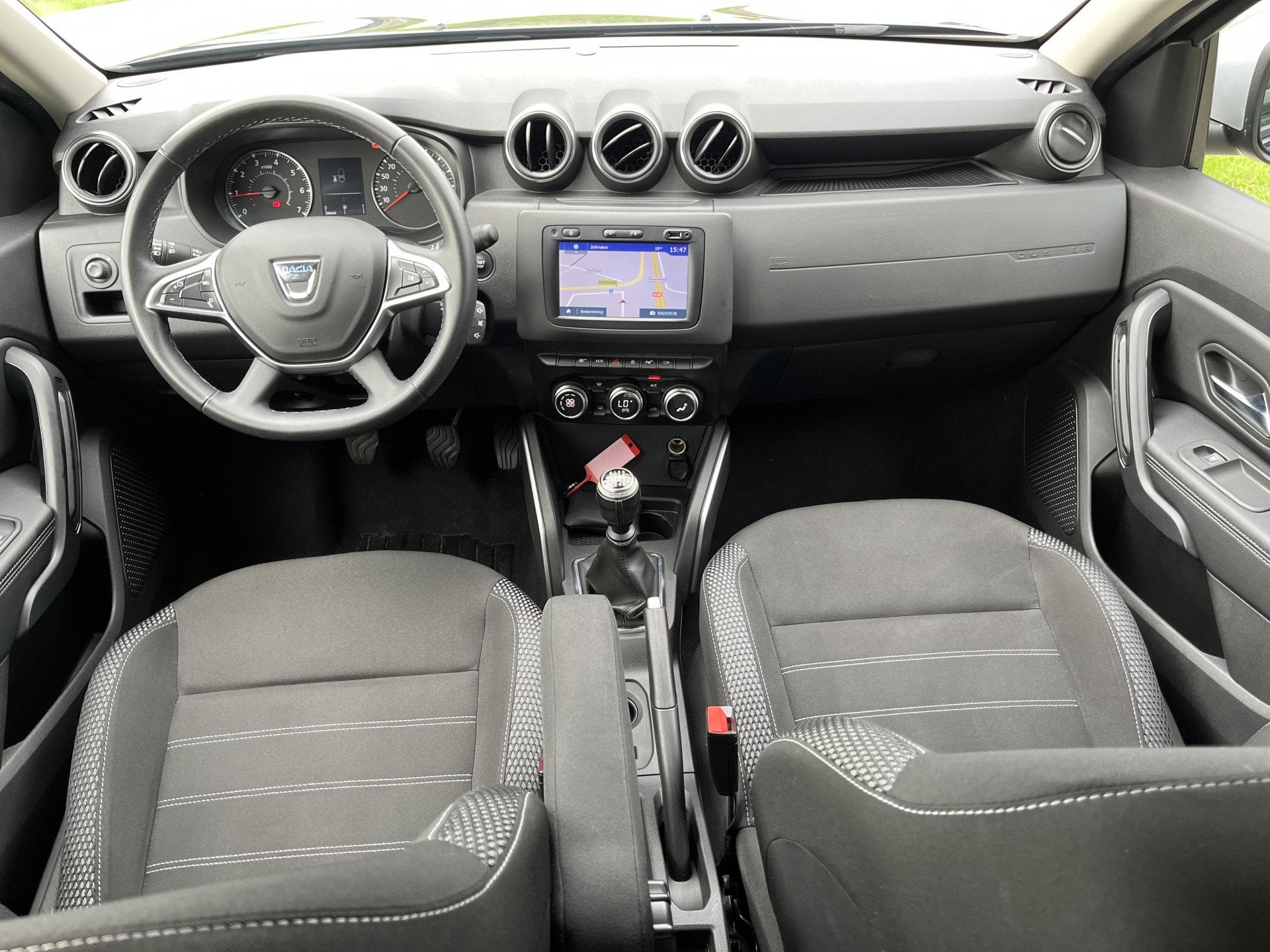 Dacia Duster TCe Prestige / 360 Camera / Climate / Dode hoek, Auto's, Voorwielaandrijving, 12 maanden, Stof, Gebruikt