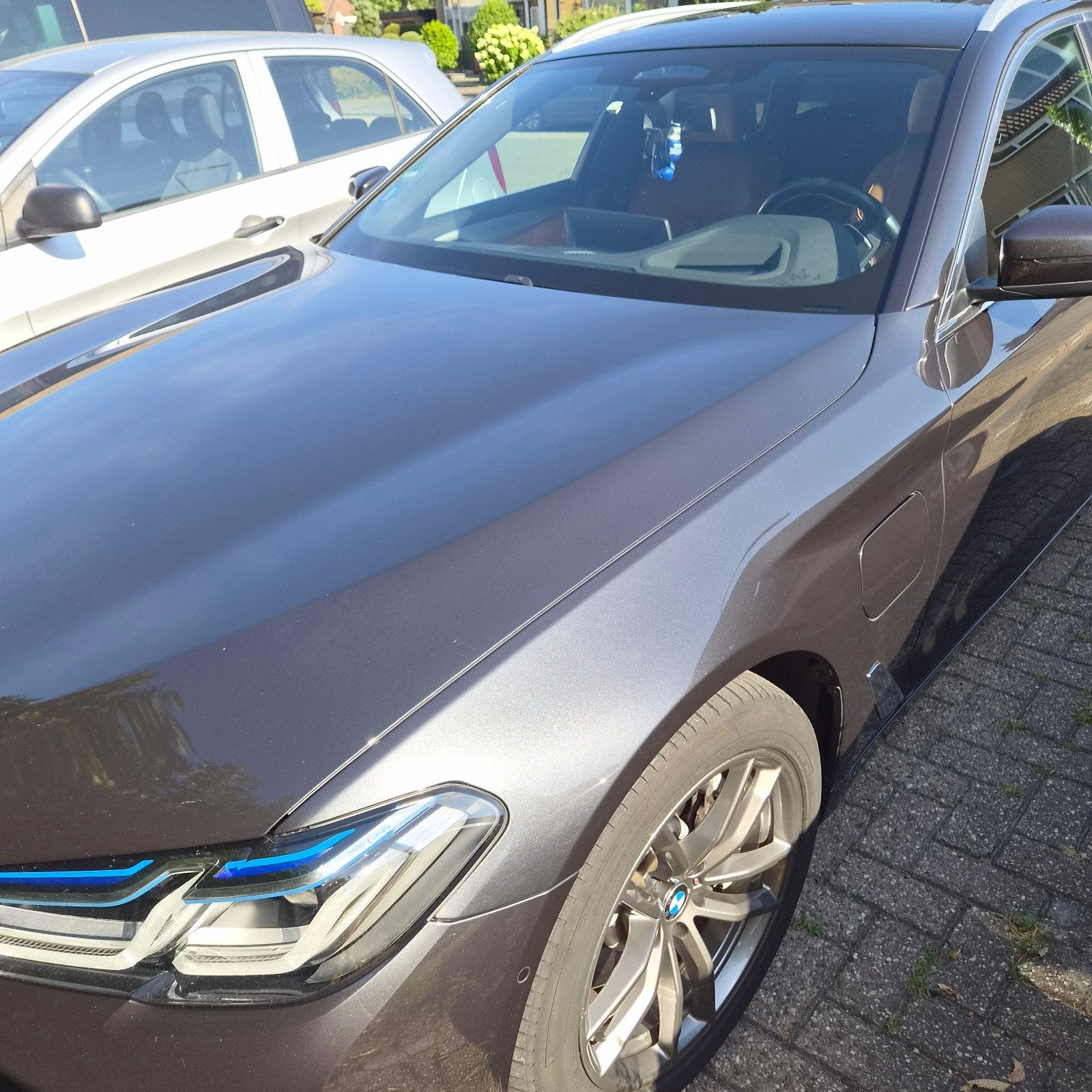 BMW 5-Serie 530e 292pk Xdrive Aut 2021 Grijs, Auto's, 1998 cc, 1935 kg, 4 cilinders, 2000 kg