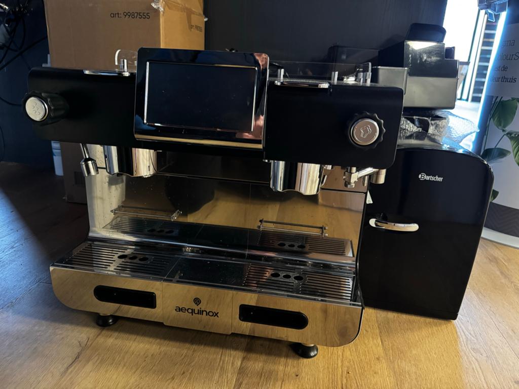 Aequinox SaGa Coffee CAP030 Espressomachine met Bartscher KV, Witgoed en Apparatuur, Stoompijpje, Gebruikt, Espresso apparaat