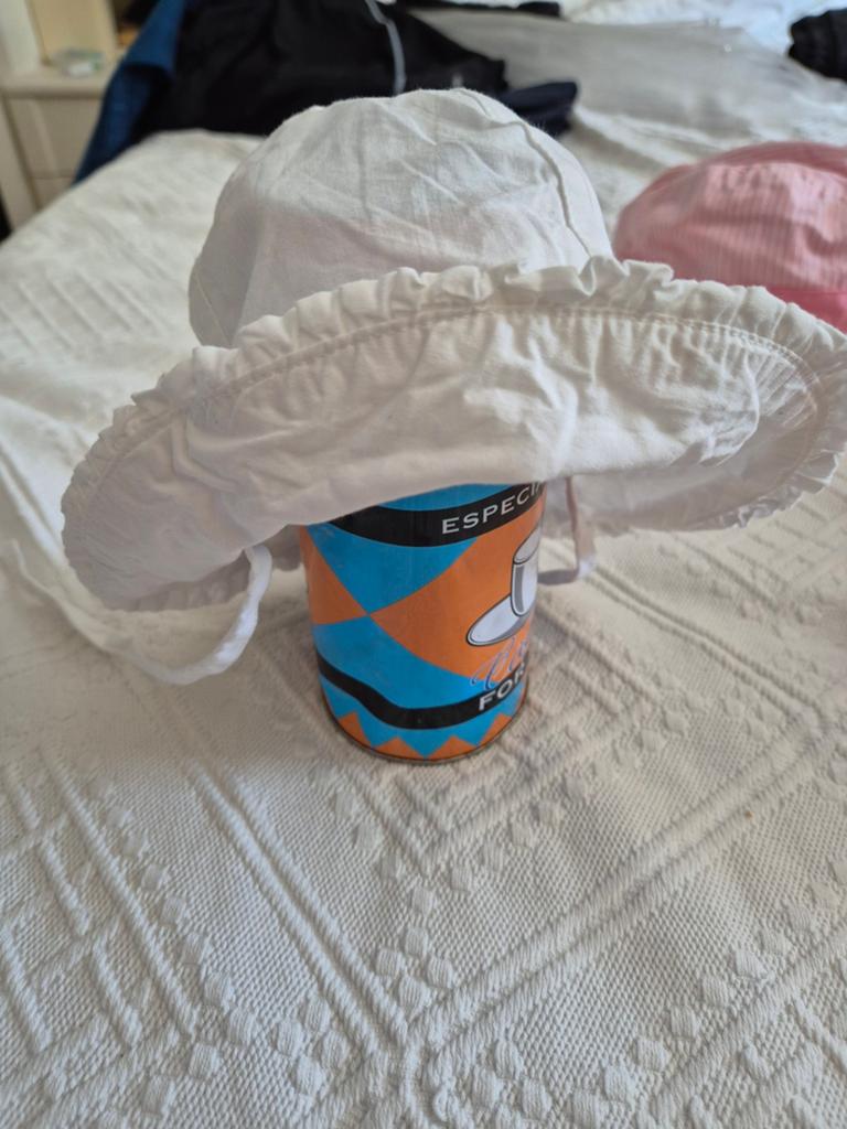 Zonnehoedje 4648, Kinderen en Baby's, Babykleding | Petten en Hoeden, Ophalen of Verzenden, Zo goed als nieuw, Jongetje of Meisje