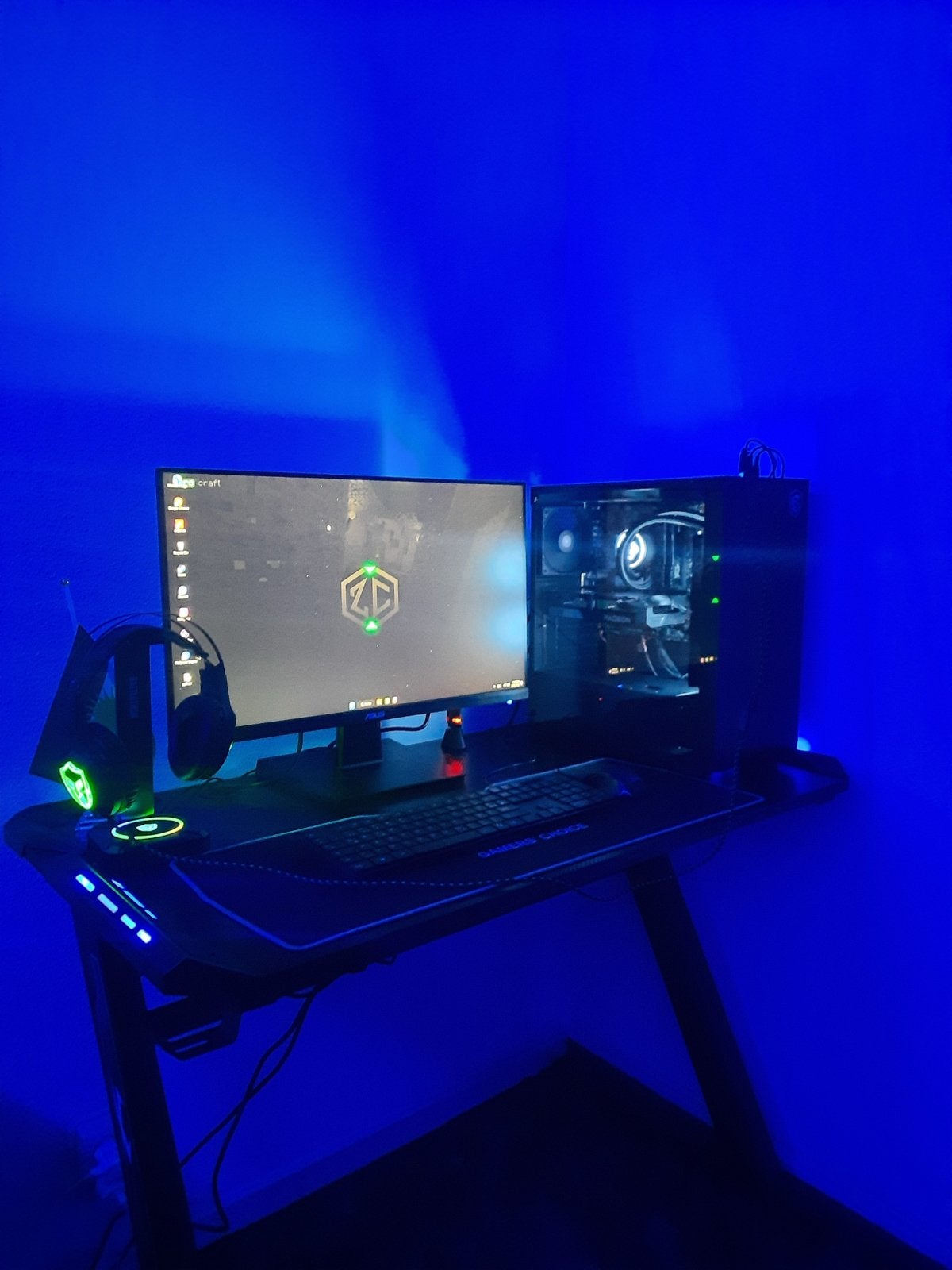 Complete Gaming PC Setup met Monitor, Ophalen, Gebruikt