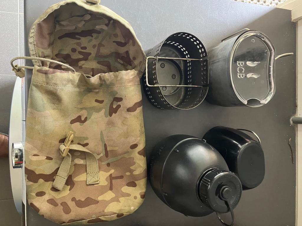 Militaire veldfles set met kookgerei en pouch, Verzamelen, Ophalen of Verzenden, Landmacht, Engeland