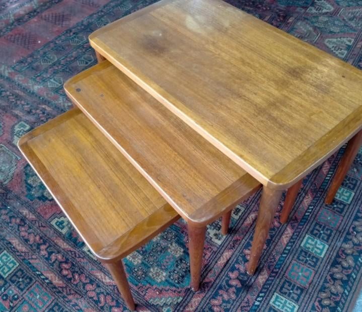 Vintage teak nesting mimiset bijzettafels

Jaren 50-60, Ophalen, Minder dan 45 cm, Minder dan 55 cm, Gebruikt