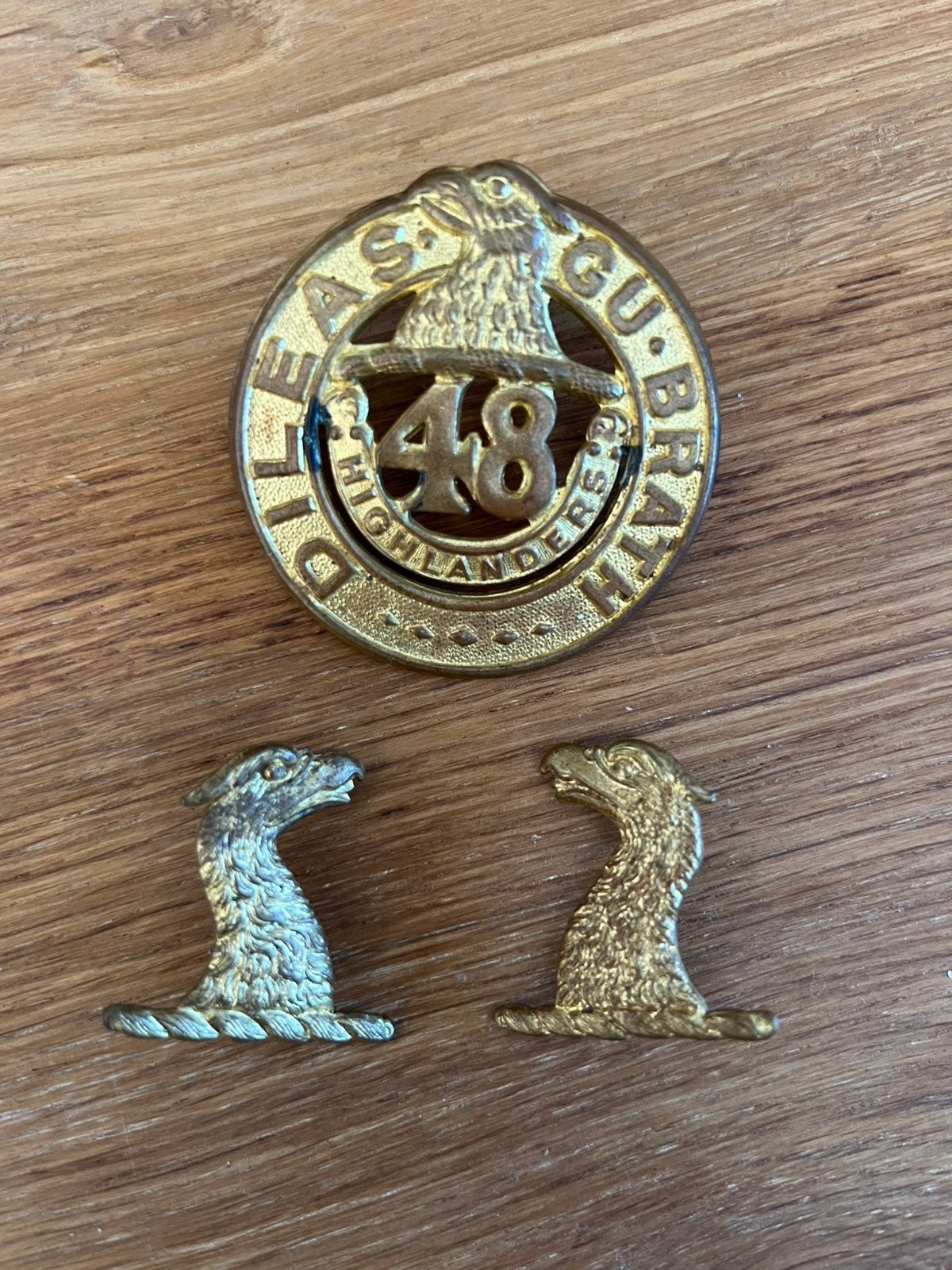48th highlanders Canada officiers capbadge en collar badges, Verzamelen, Ophalen of Verzenden, Landmacht, Engeland, Embleem of Badge