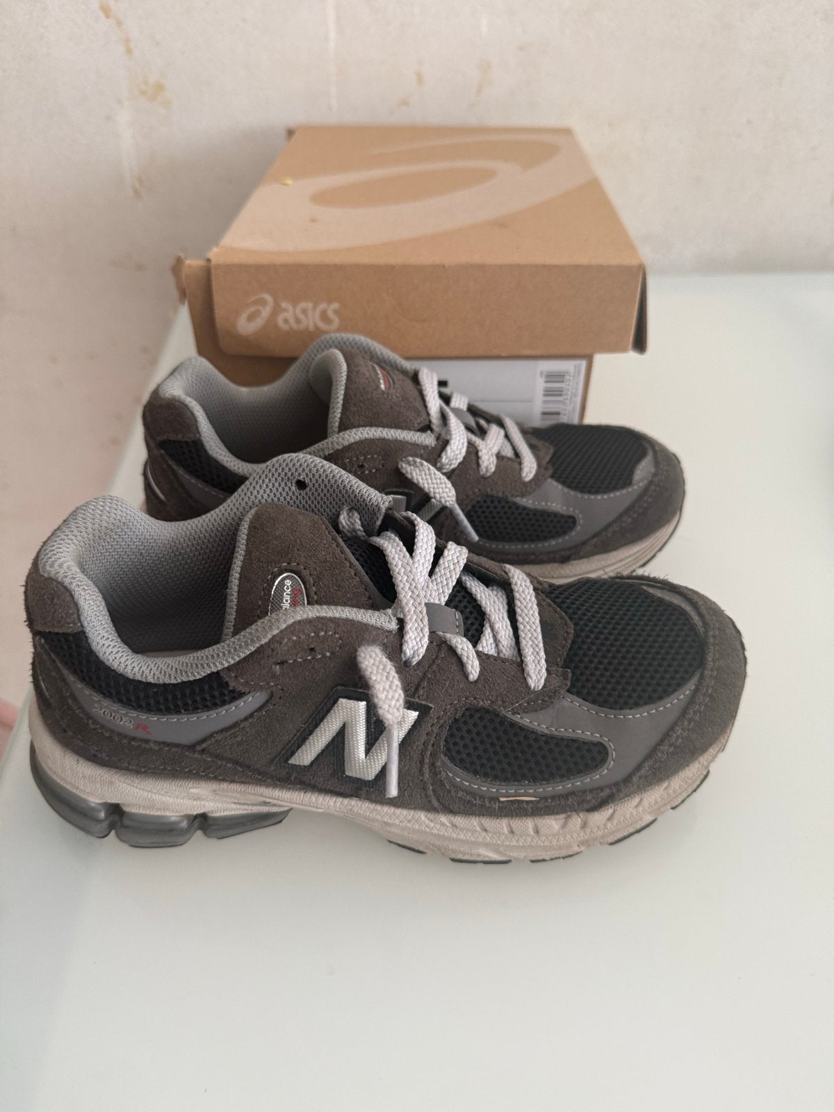 New Balance 2002R sneakers Maat 34,5, Ophalen of Verzenden, Gebruikt, Jongen of Meisje, Sportschoenen