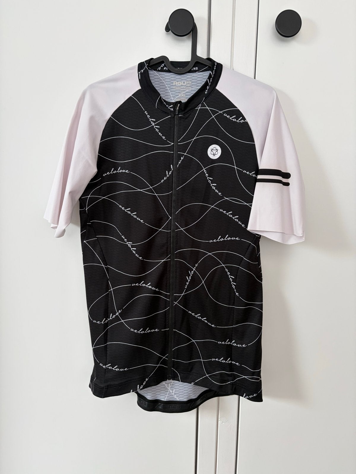 Agu dames fietsset: shirt korte mouw & korte broek XXL, Kleding | Dames, Sportkleding, Ophalen, Zwart, Maat 46/48 (XL) of groter