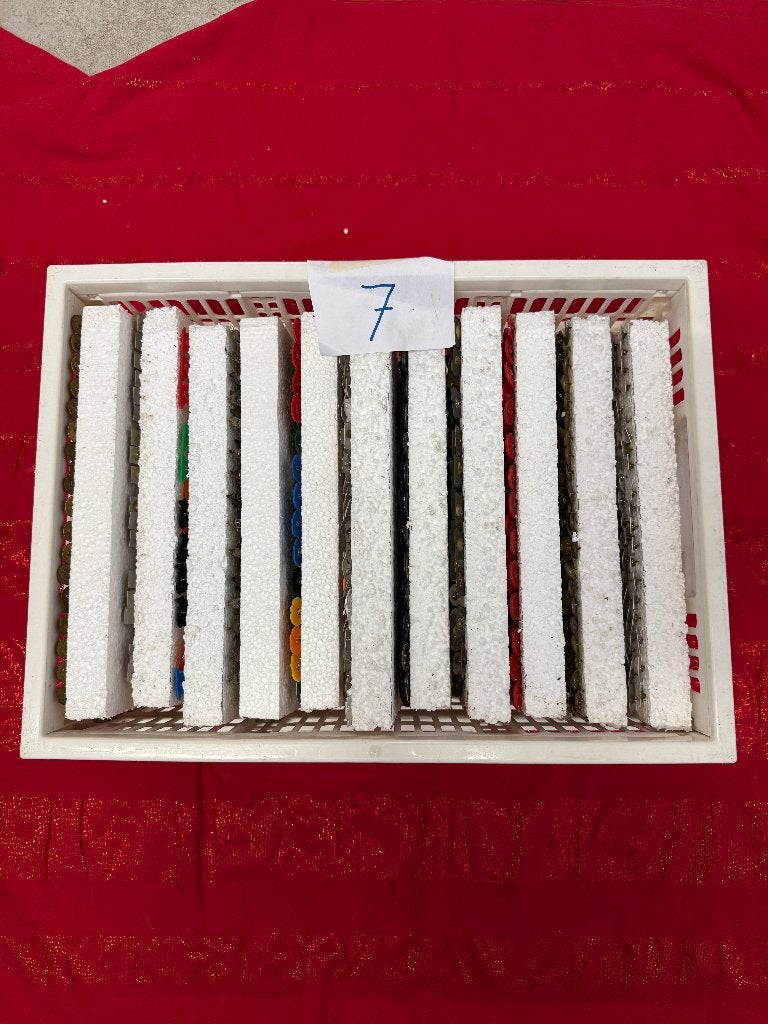 grote verzameling speldjes in 8 kavels (7 van 8), Verzamelen, Ophalen, Gebruikt, Overige onderwerpen, Speldje of Pin