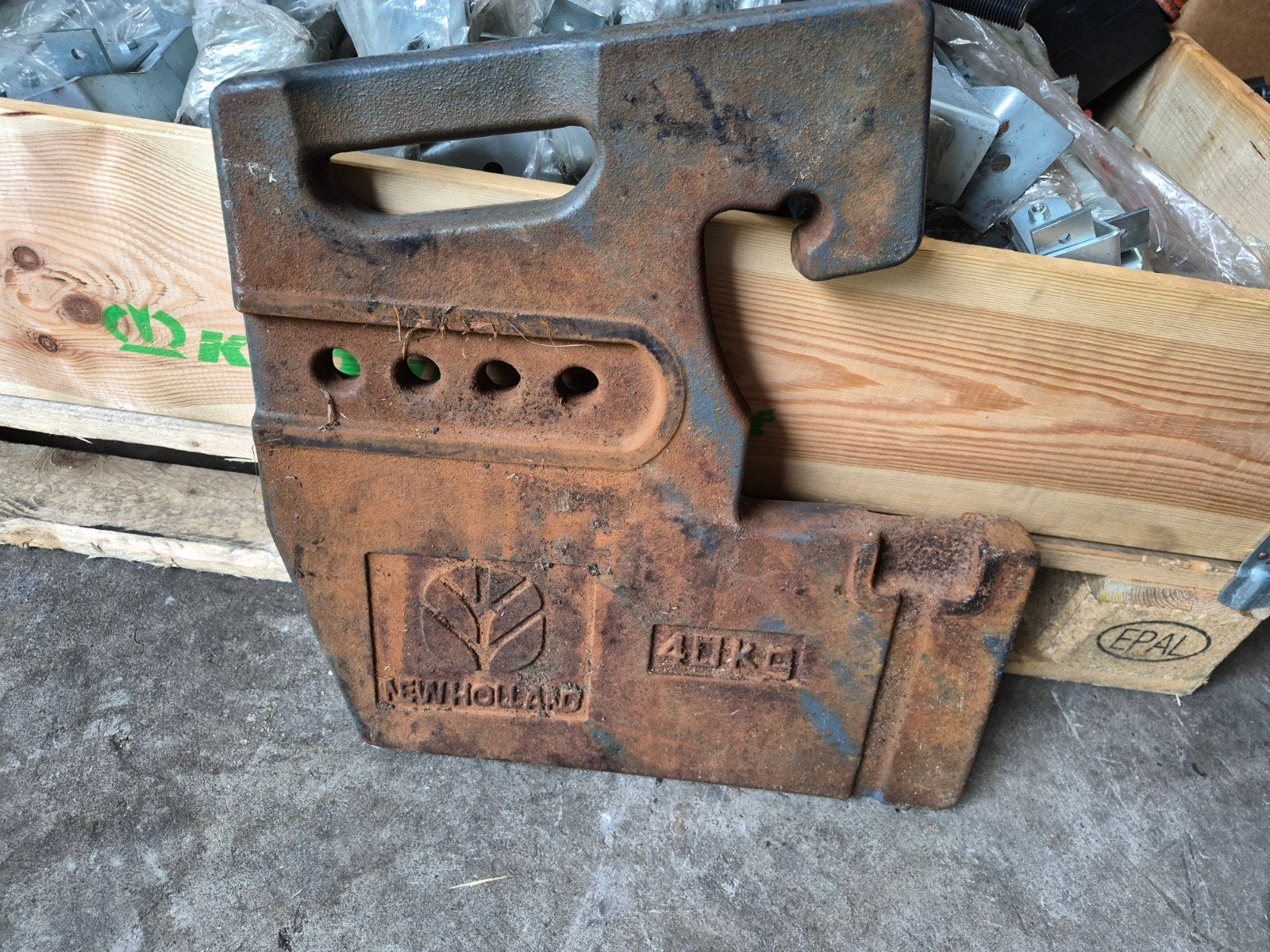 New Holland frontgewicht, Ophalen