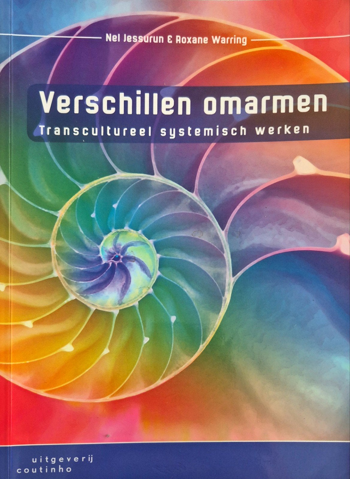 Verschillen omarmen: Transcultureel systemisch werken, Nel Jessurun & Roxane Warring, Zo goed als nieuw, Gamma, HBO
