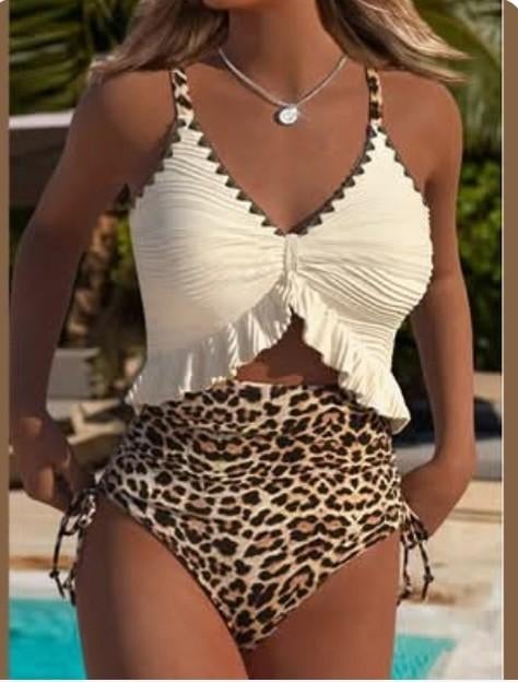 Nieuwe bikini maat 42-44, nog in verpakking, Kleding | Dames, Badmode en Zwemkleding, Ophalen of Verzenden, Nieuw, Overige kleuren