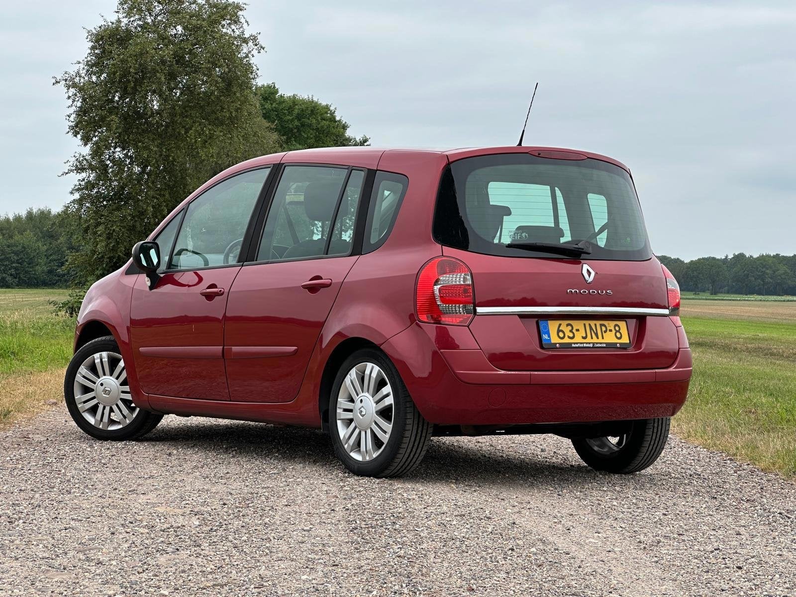 Renault Grand Modus 1.2 TCE Exception, Voorwielaandrijving, 101 pk, Gebruikt, Leder en Stof