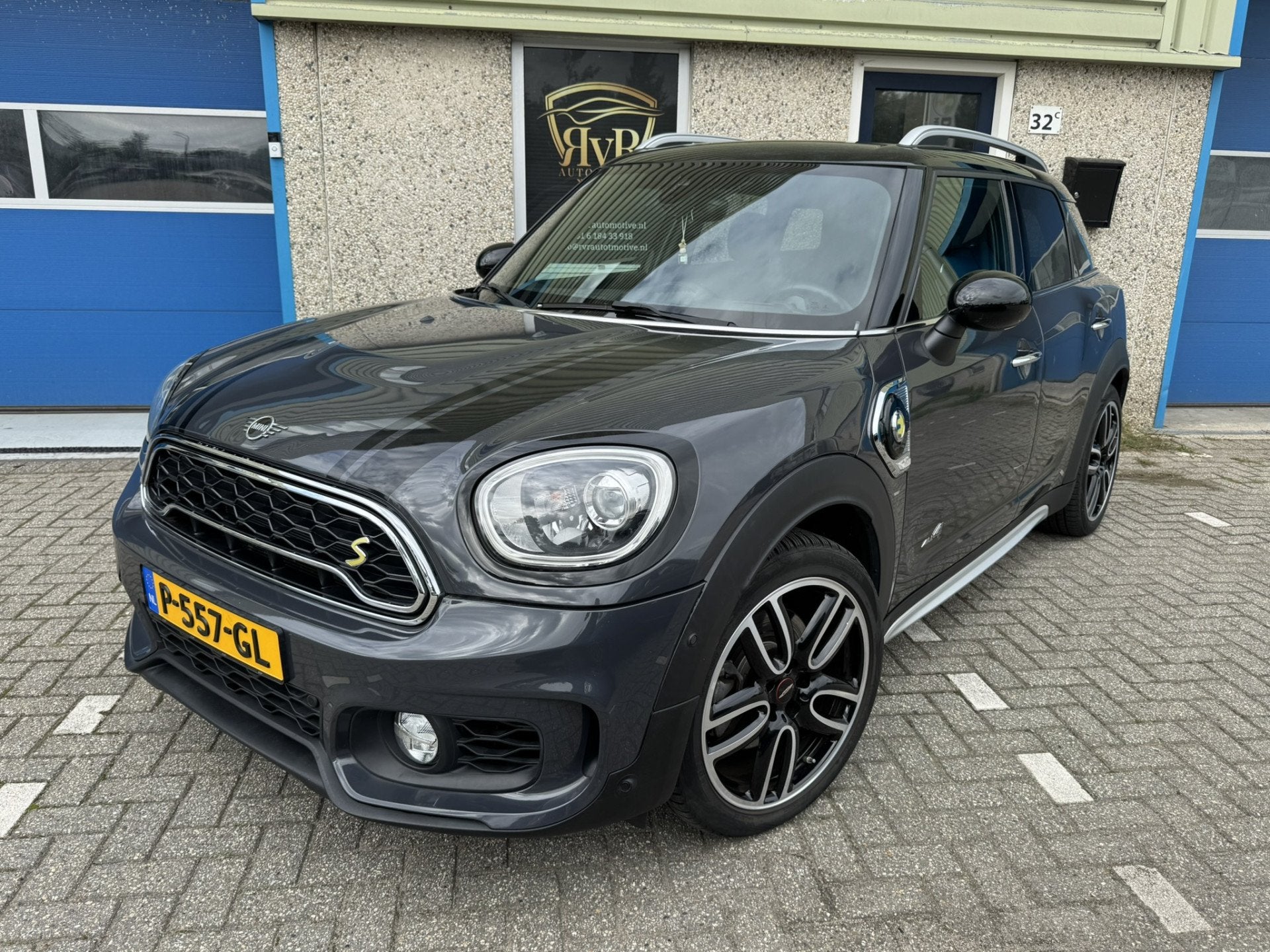 MINI Countryman 1.5 Cooper S E ALL4 JCW JOHN COOPER WORKS, Automaat, Gebruikt, Leder, Vierwielaandrijving