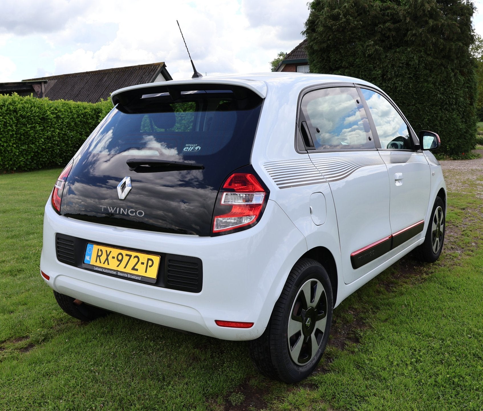 Renault Twingo 1.0 SCe Collection|Airco|Bluetooth|Dealer Ond, Auto's, Dealer onderhouden, Gebruikt, Euro 6, 840 kg