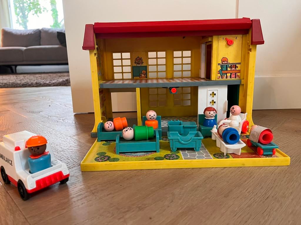 Fisher Price kinderziekenhuis, Kinderen en Baby's, Speelgoed | Fisher-Price, Ophalen, Zo goed als nieuw, Speelset