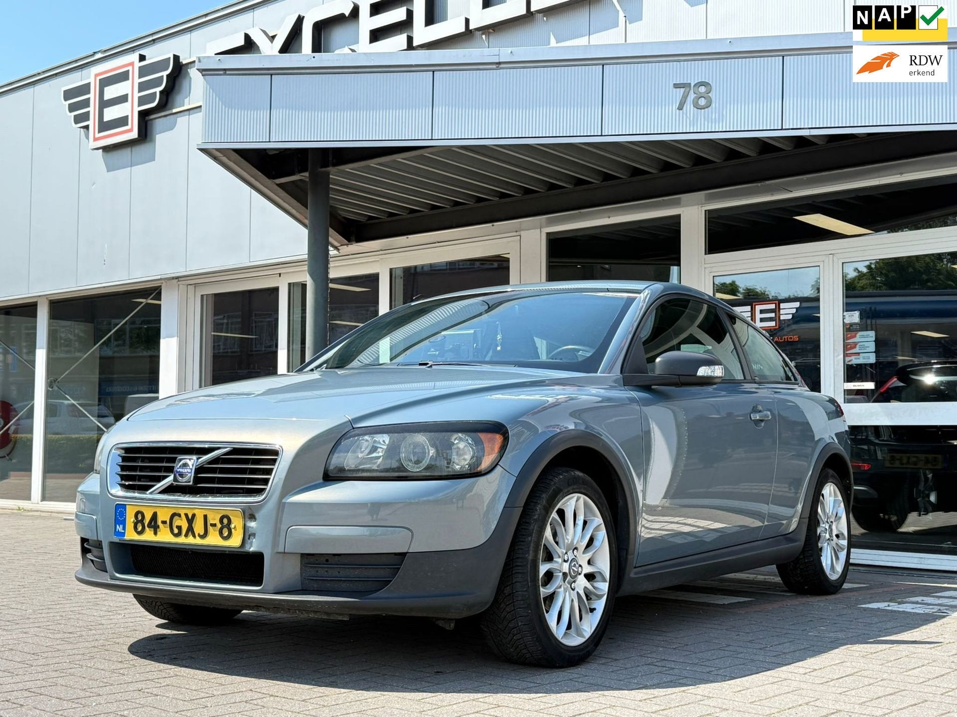 Volvo C30 1.6 Advantage, Auto's, Volvo, Voorwielaandrijving, 1596 cc, Gebruikt, Zwart