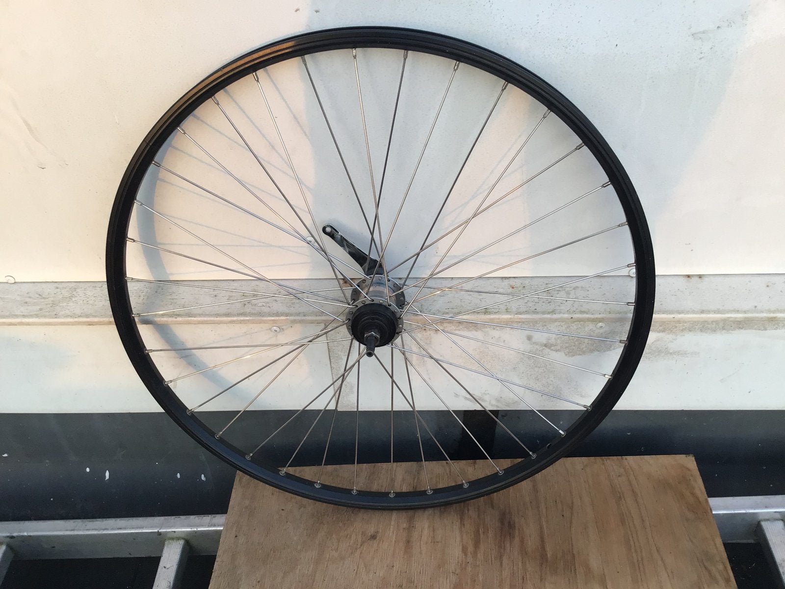 Cortina achterwiel 28 inch , 26 inch, 26 inch met 7 versnel, Fietsen en Brommers, Ophalen, Zo goed als nieuw, Wiel