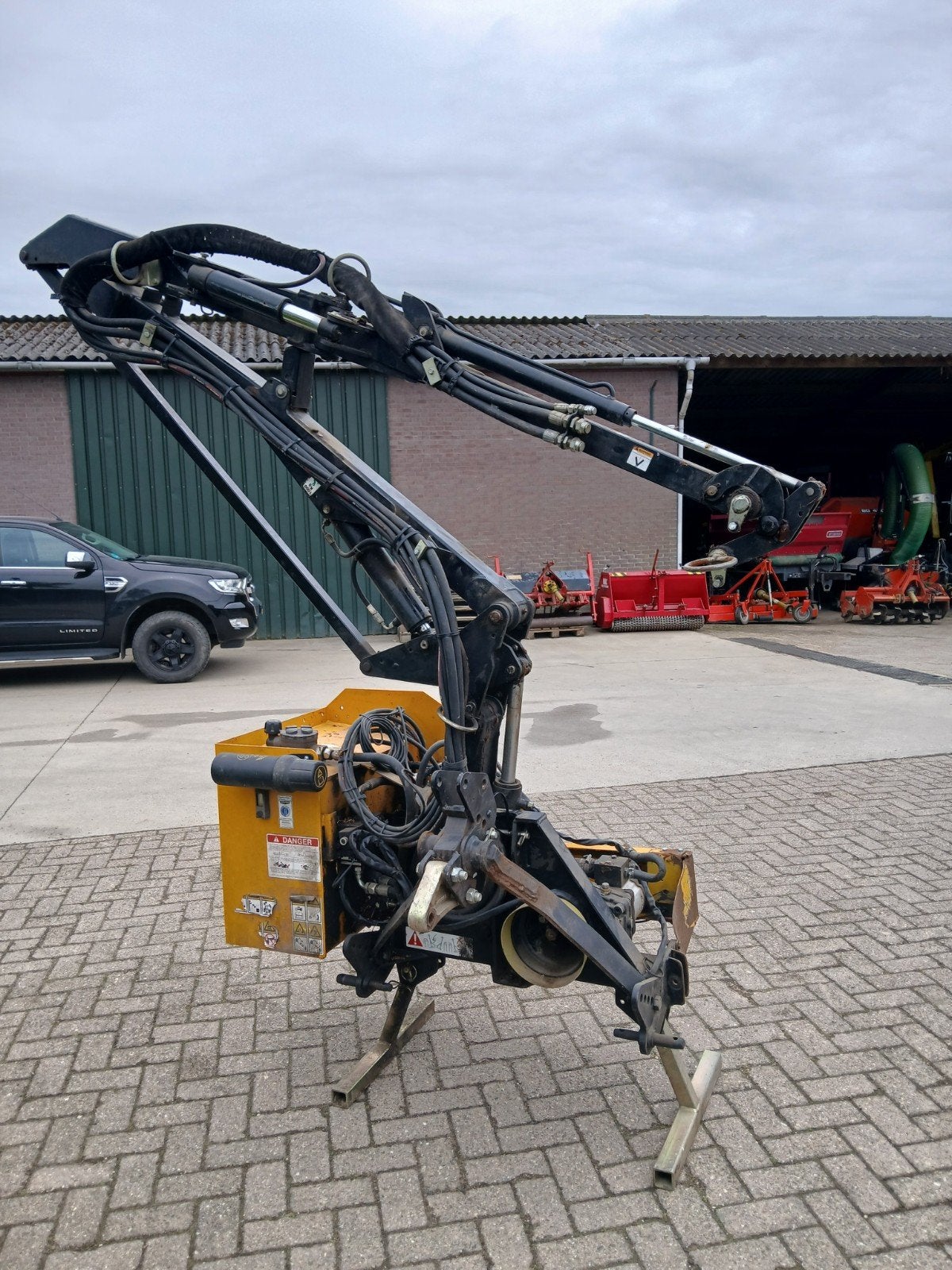 Mcconnel  pa 4330 maaiarm armklepelmaaier, Ophalen