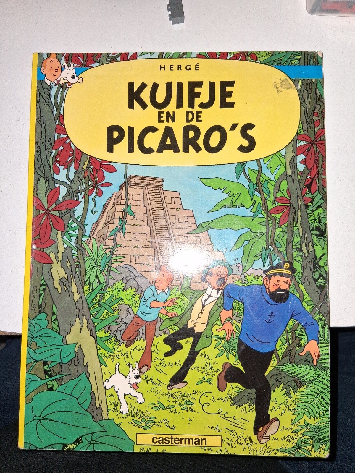 Kuifje en de Picaro's - Hergé, Eén stripboek, Ophalen of Verzenden, Gelezen