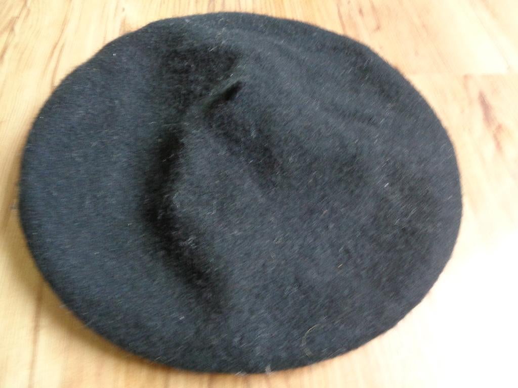 Dames Baret, Ophalen of Verzenden, Zo goed als nieuw, One size fits all