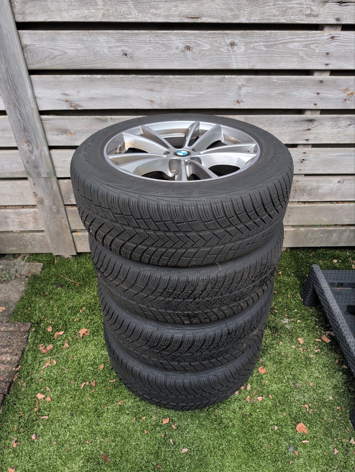 Vredestein winterbanden met velgen voor BMW (225/55 R17), Ophalen, 17 inch, Banden en Velgen