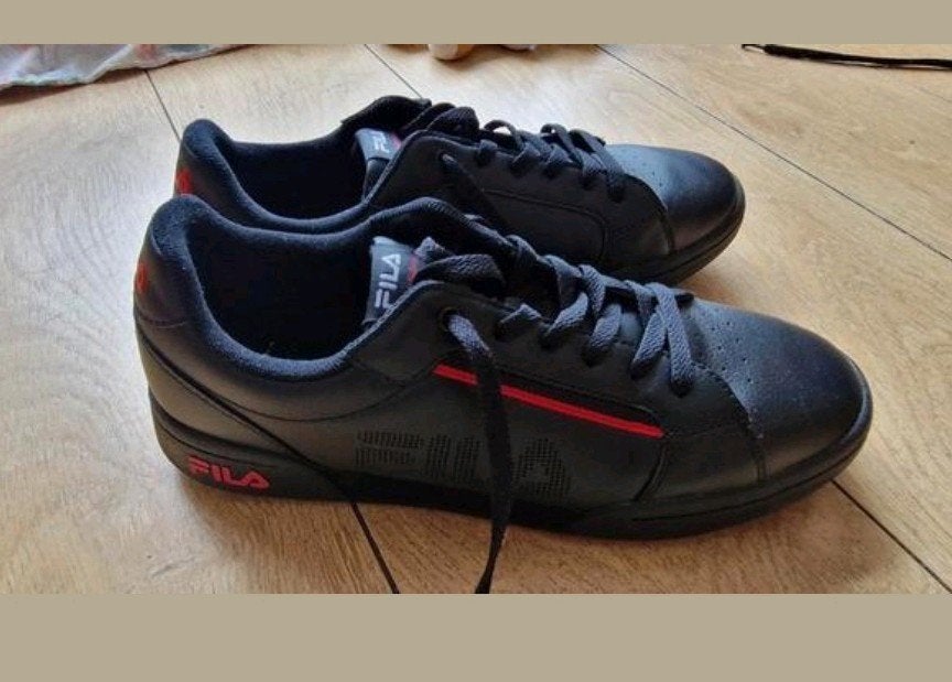 NIEUWE FILA DAMES MERK SNEAKERS
MAAT 44
KLEUR ZWART
NOOIT GE, FILA, Zwart, Nieuw, Ophalen of Verzenden