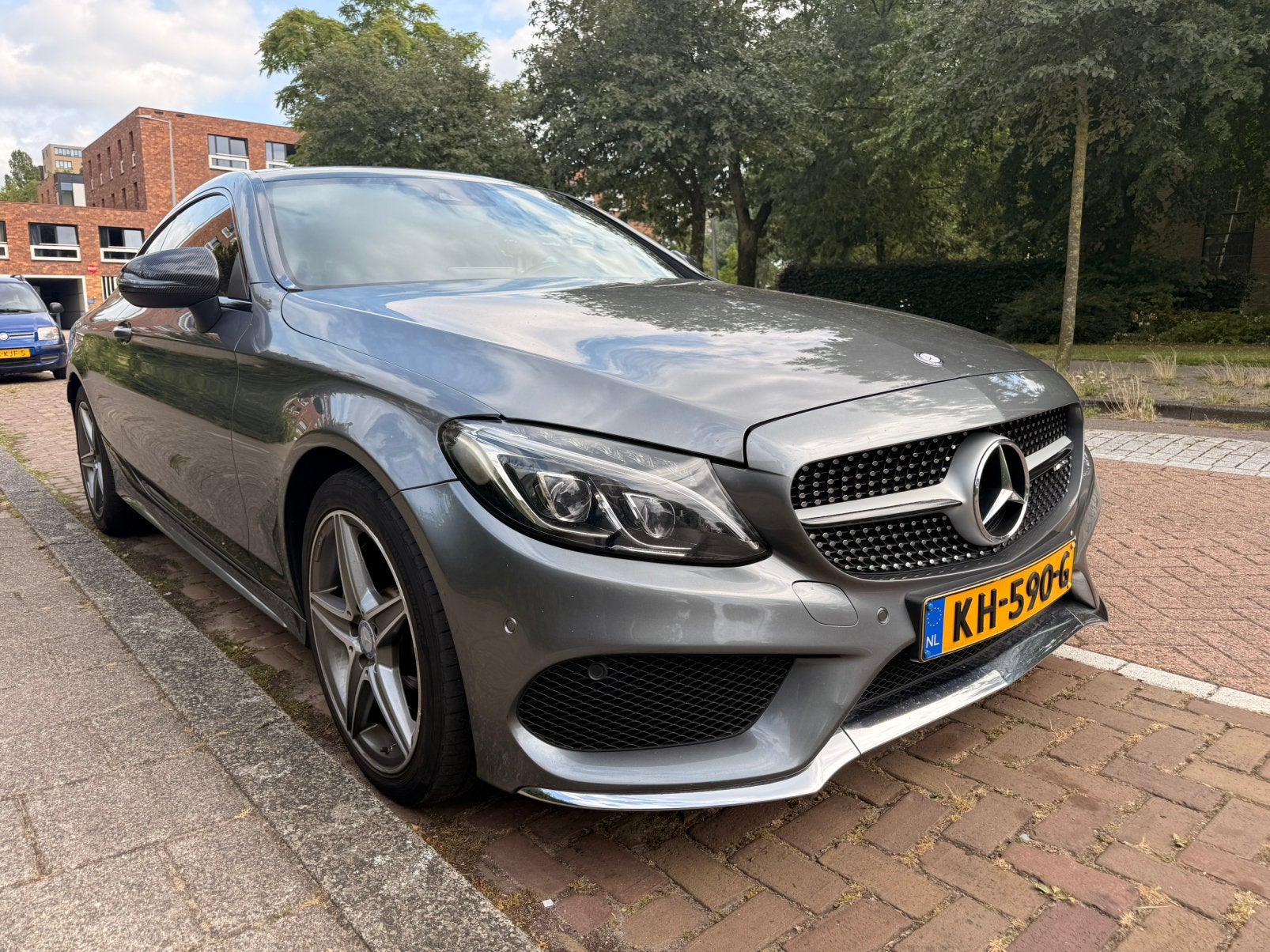 Prachtige Mercedes C200 Coupé - AMG - Pano - Burmester, Achterwielaandrijving, 1800 kg, 4 cilinders, 4 stoelen
