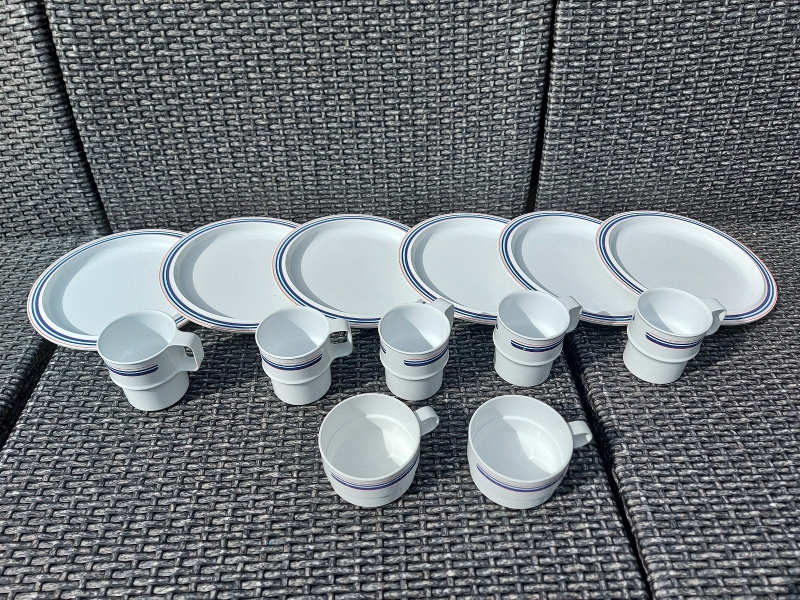 Mepal servies, Ophalen