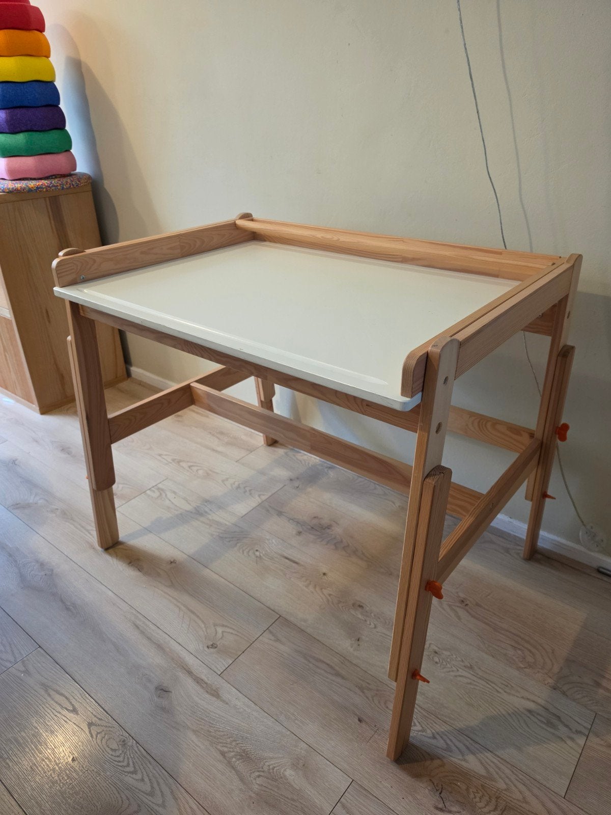 IKEA FLISAT verstelbaar kinderbureau, Ophalen, Zo goed als nieuw, Tafel(s)