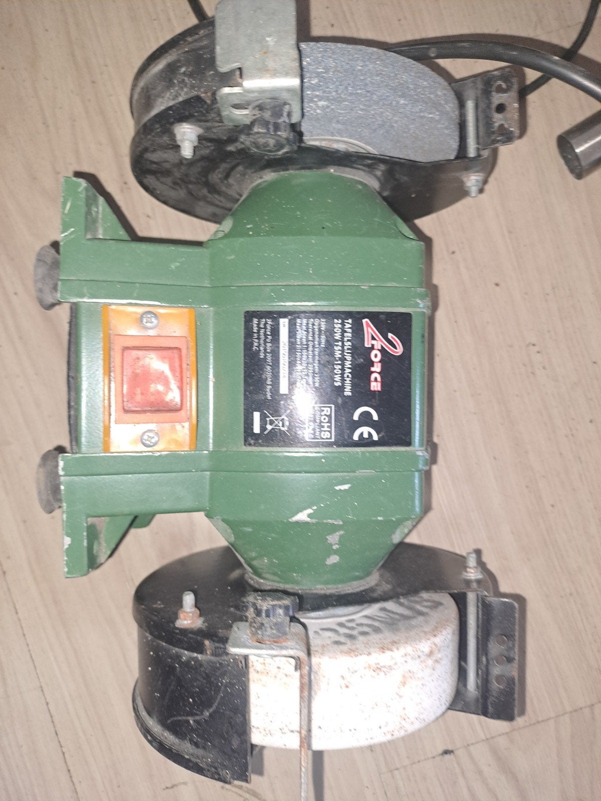 2Force Tafelslijpmachine 250W TSM-150WS, Doe-het-zelf en Verbouw, Ophalen of Verzenden