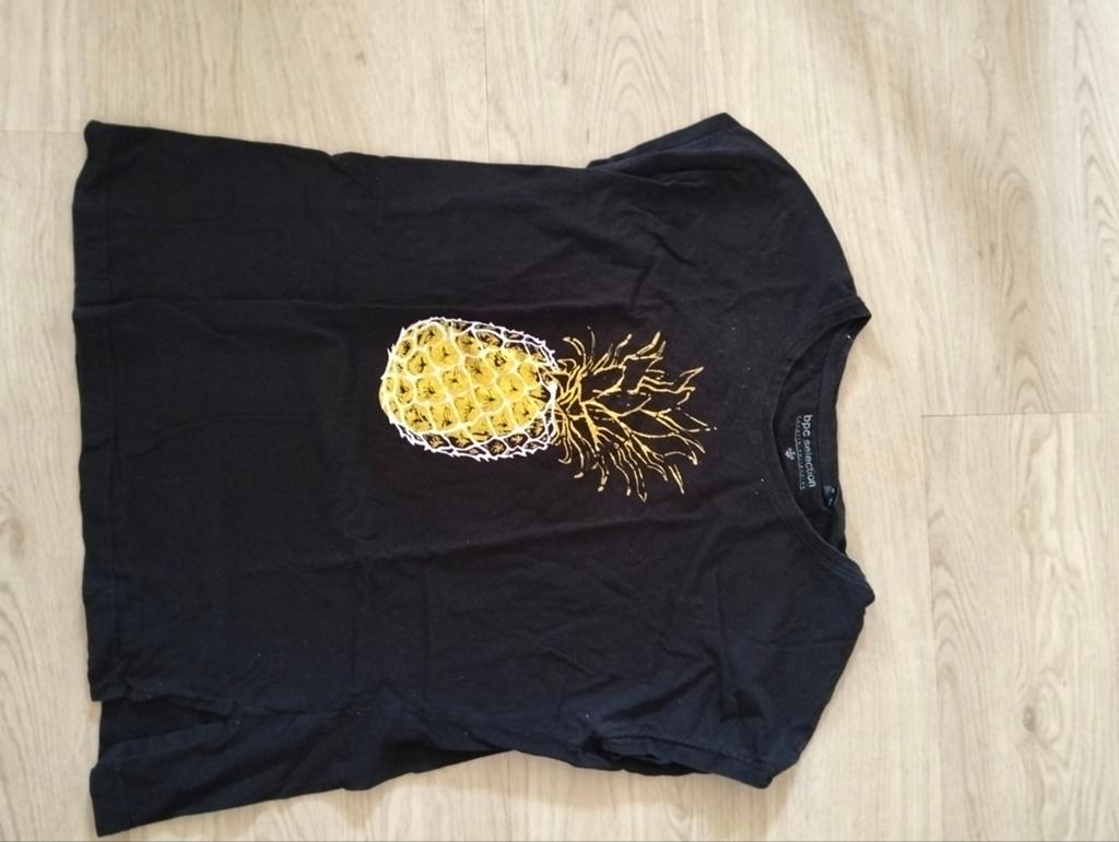 Zwart T-shirt met ananas print, Zwart, Maat 42/44 (L), Ophalen of Verzenden, Zo goed als nieuw