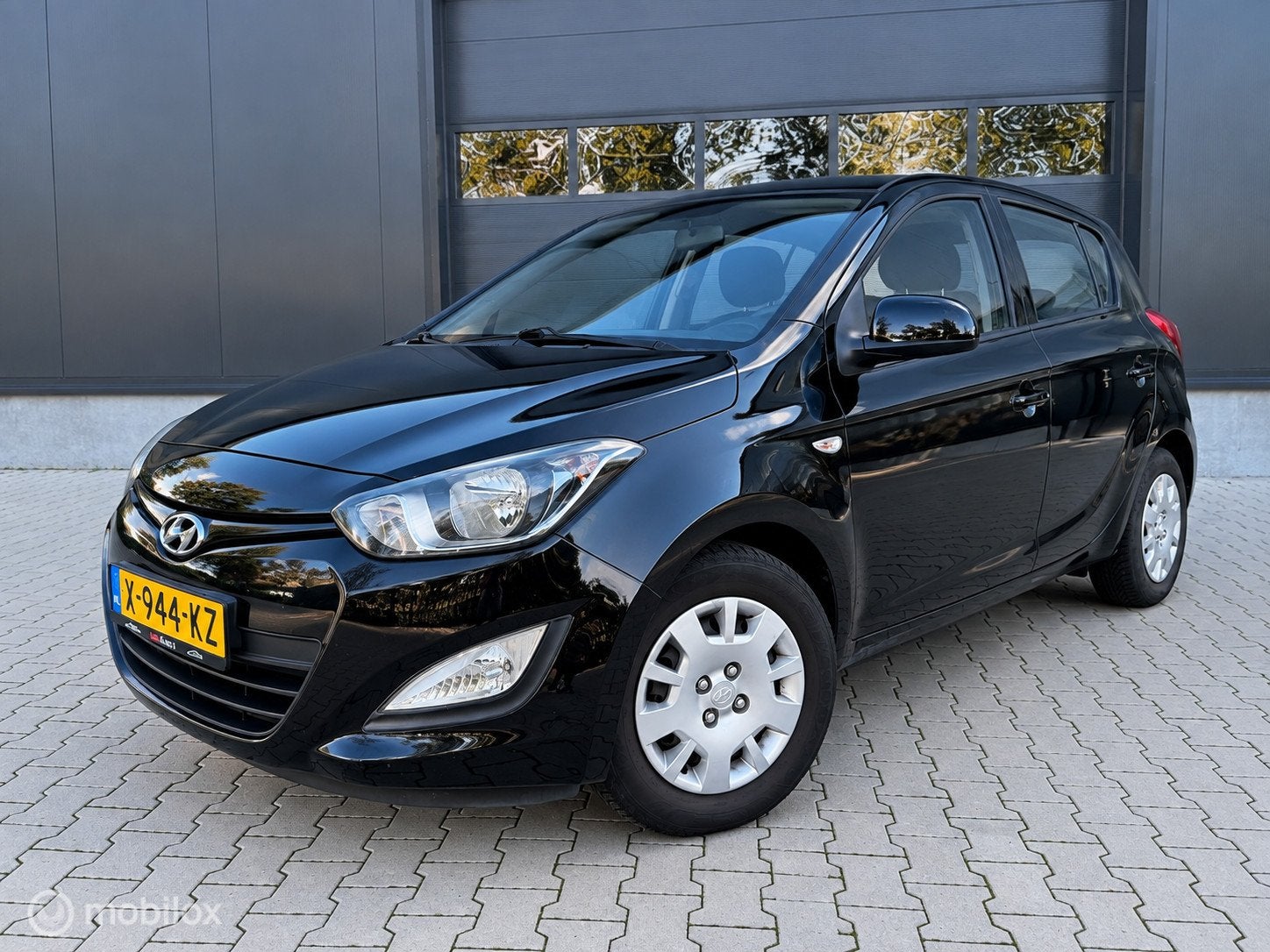 Hyundai i20 1.2i i-Drive Airco I Weinig KM I 1e Eigenaar, Auto's, Euro 5, Gebruikt, Zwart, 4 cilinders