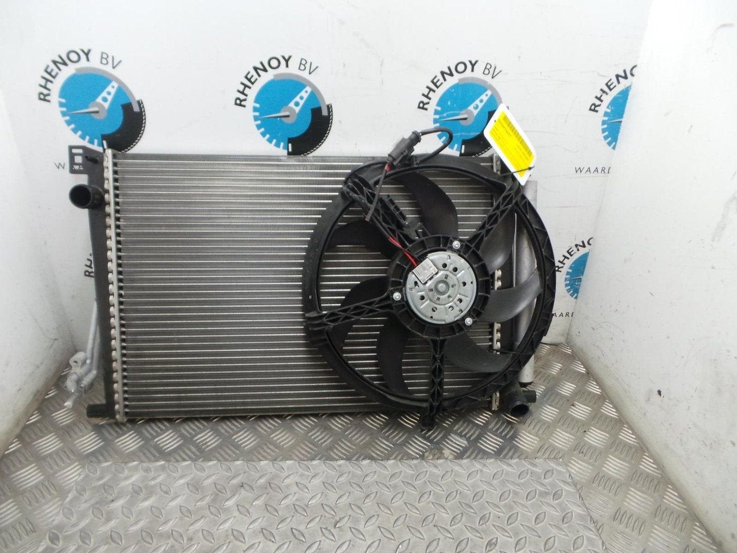 MINI (BMW) COUNTRYMAN KOELERPAKKET 2013, Ophalen of Verzenden, Gebruikt, Stiba lid