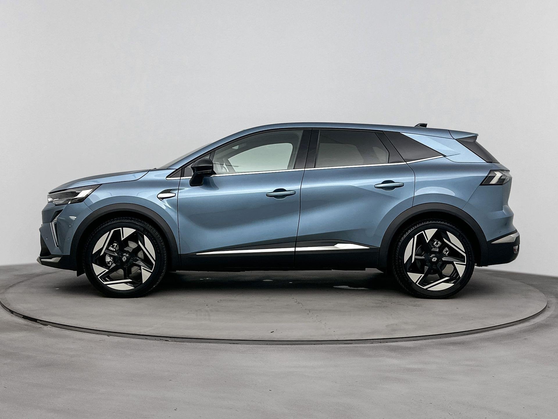 Renault Symbioz 1.8 E-Tech full hybrid 160Pk iconic | Climat, Auto's, Dealer onderhouden, 730 kg, Euro 6, 4 cilinders