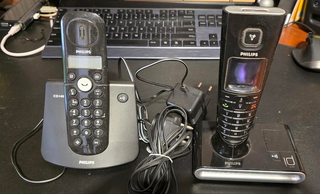 Philips DECT telefoons: CD140 en ID937 (2 handsets), Ophalen of Verzenden, Gebruikt, 2 handsets