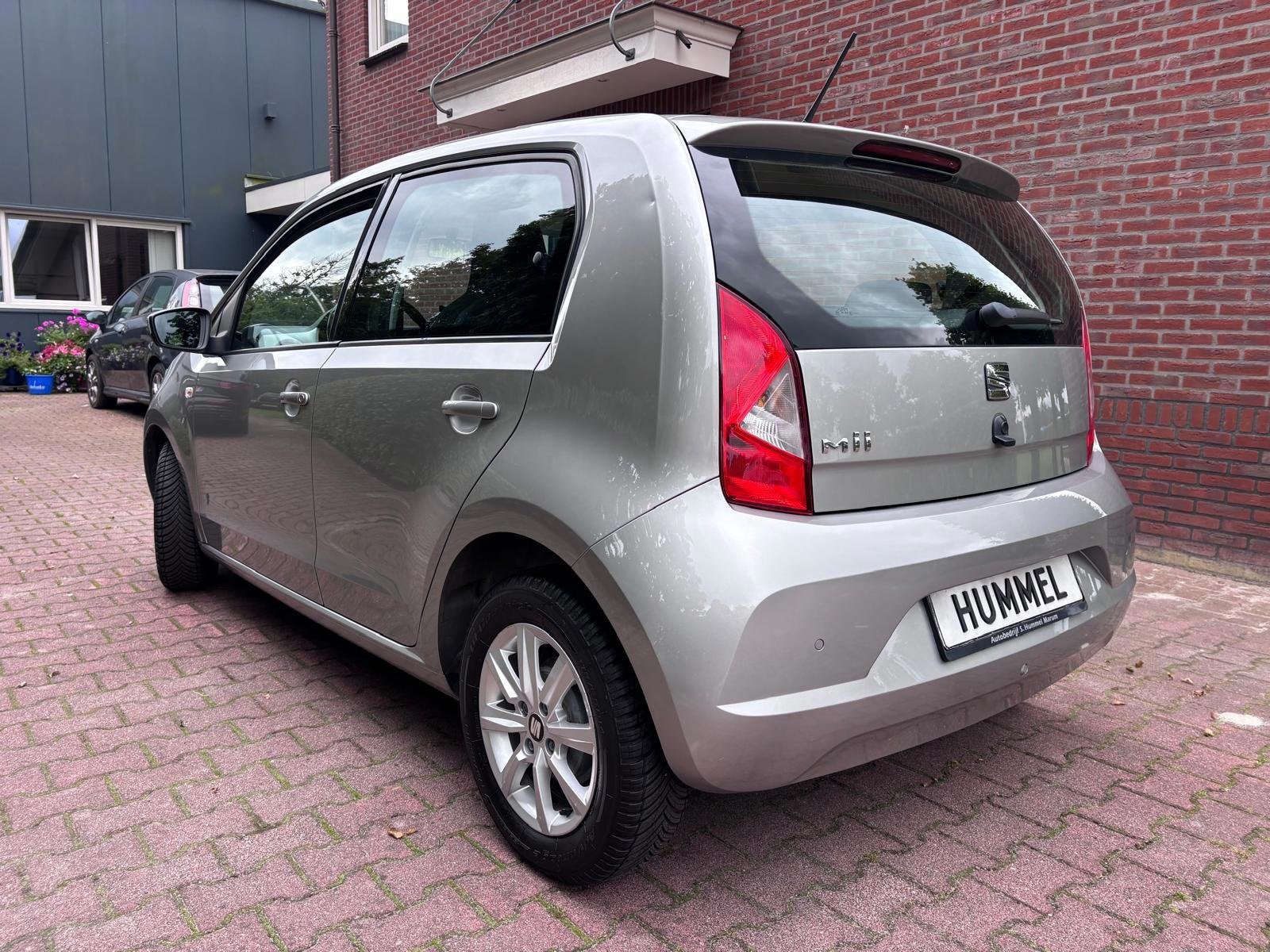 SEAT Mii 1.0 Style, Voorwielaandrijving, Stof, Gebruikt, Zwart